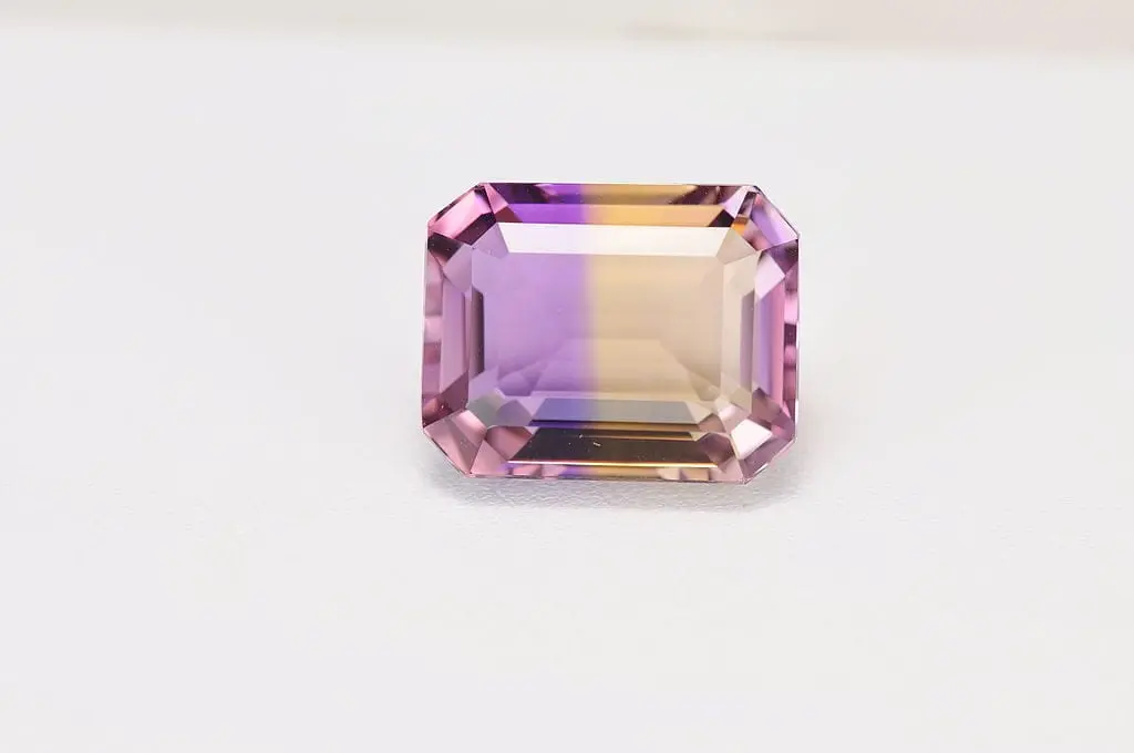 AMETRINE